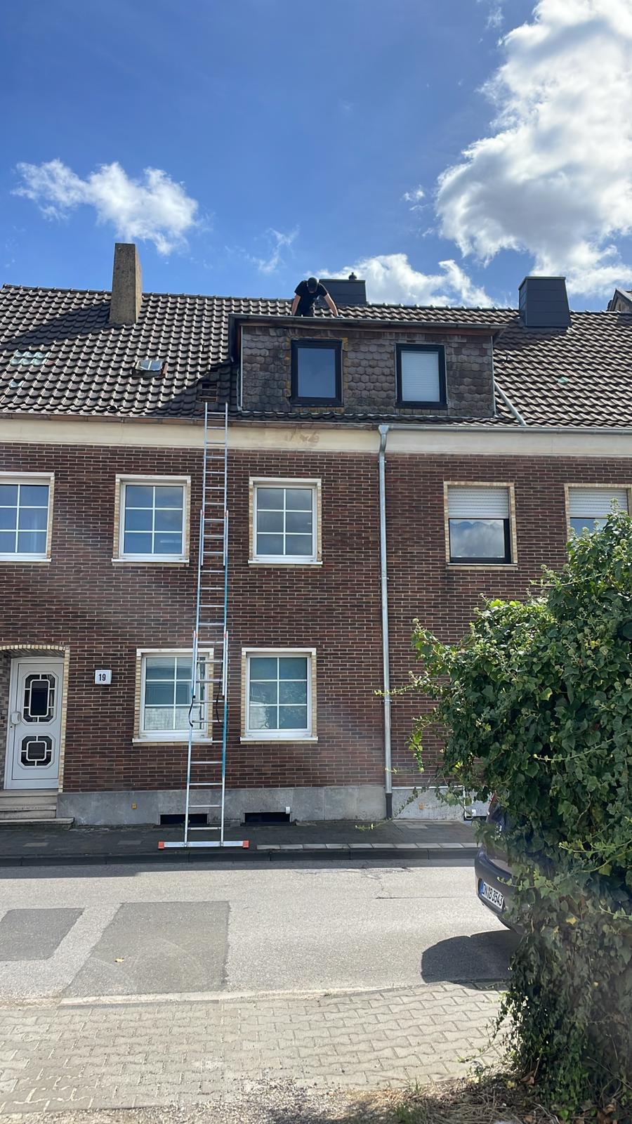 Sturmschaden am Steildach in Kerpen