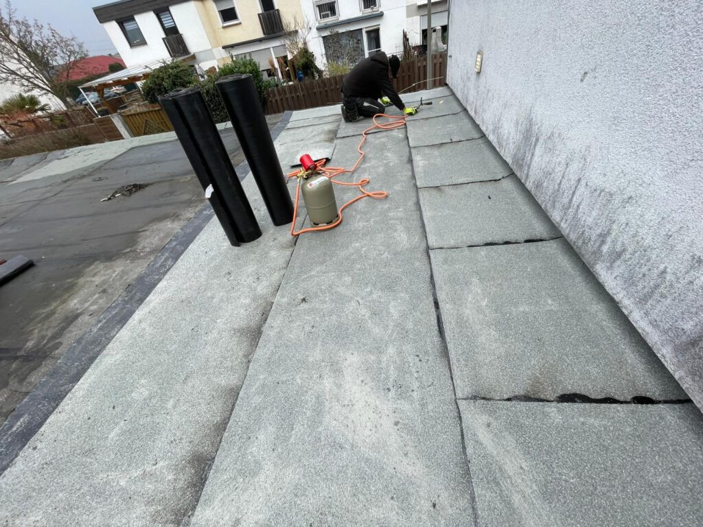 Flachdachabdichtung in Pulheim