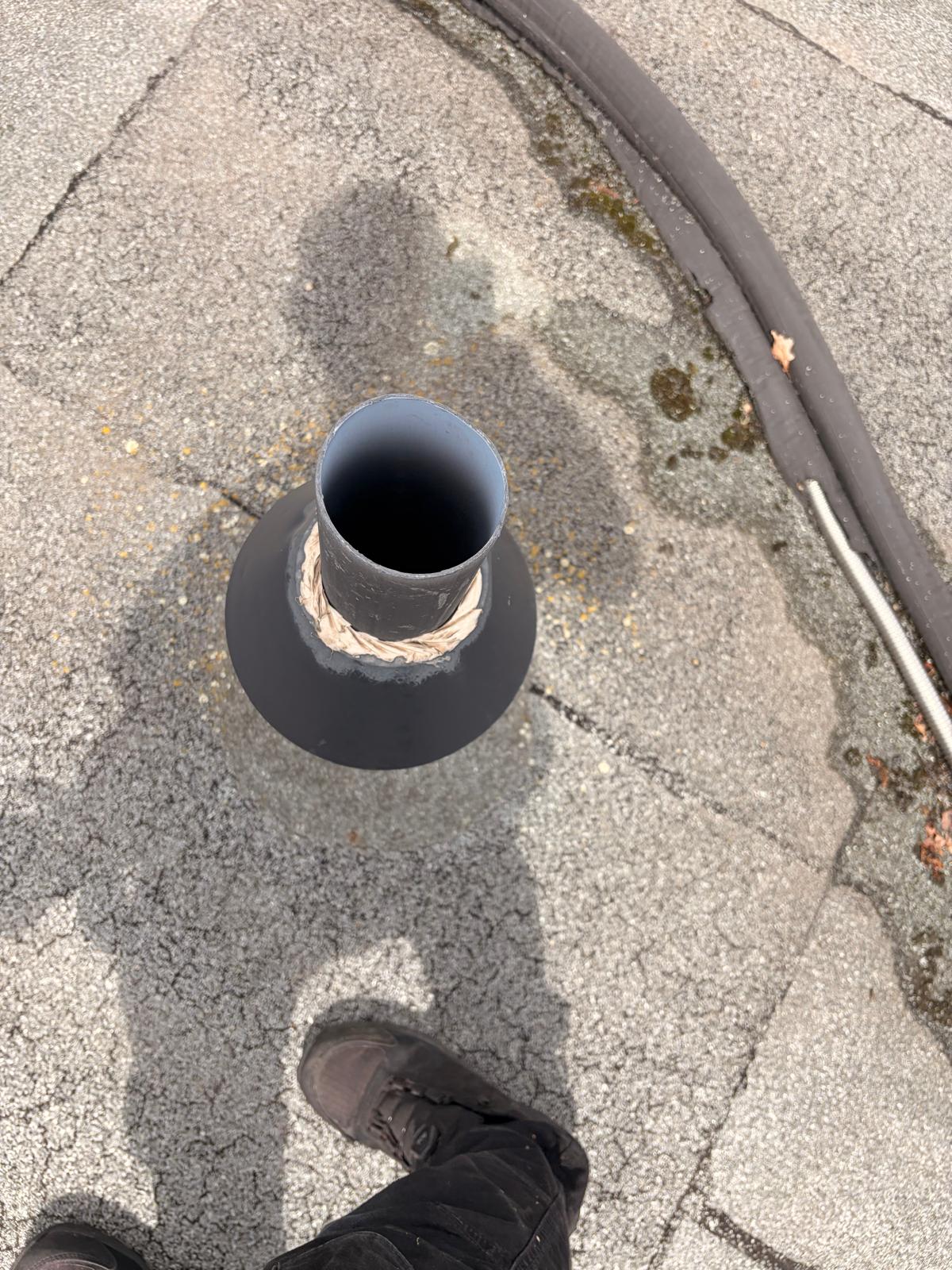 Flachdach-Leckortung bei Wasseransammlungen in Hennef